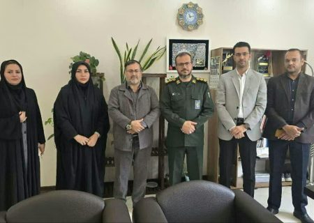 هم افزايى براى تحقق اهداف مجمع نظام مسائل با استفاده از ظرفيت نخبگانى فارس