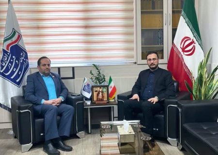 توسعه زیرساخت‌های ارتباطی در مناطق محروم اقدامی ارزشمند است