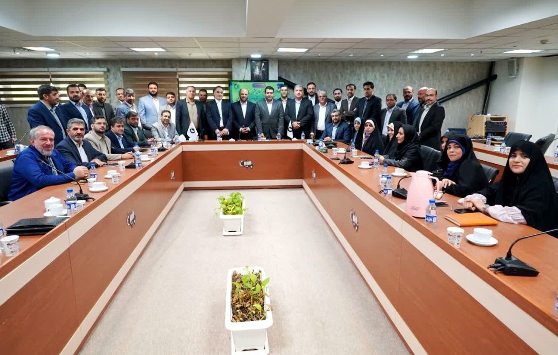 گردهمایی ملی مجمع نظام مسائل کشور بازاندیشی در مأموریت‌ها و ترسیم افق‌های نخبگانی