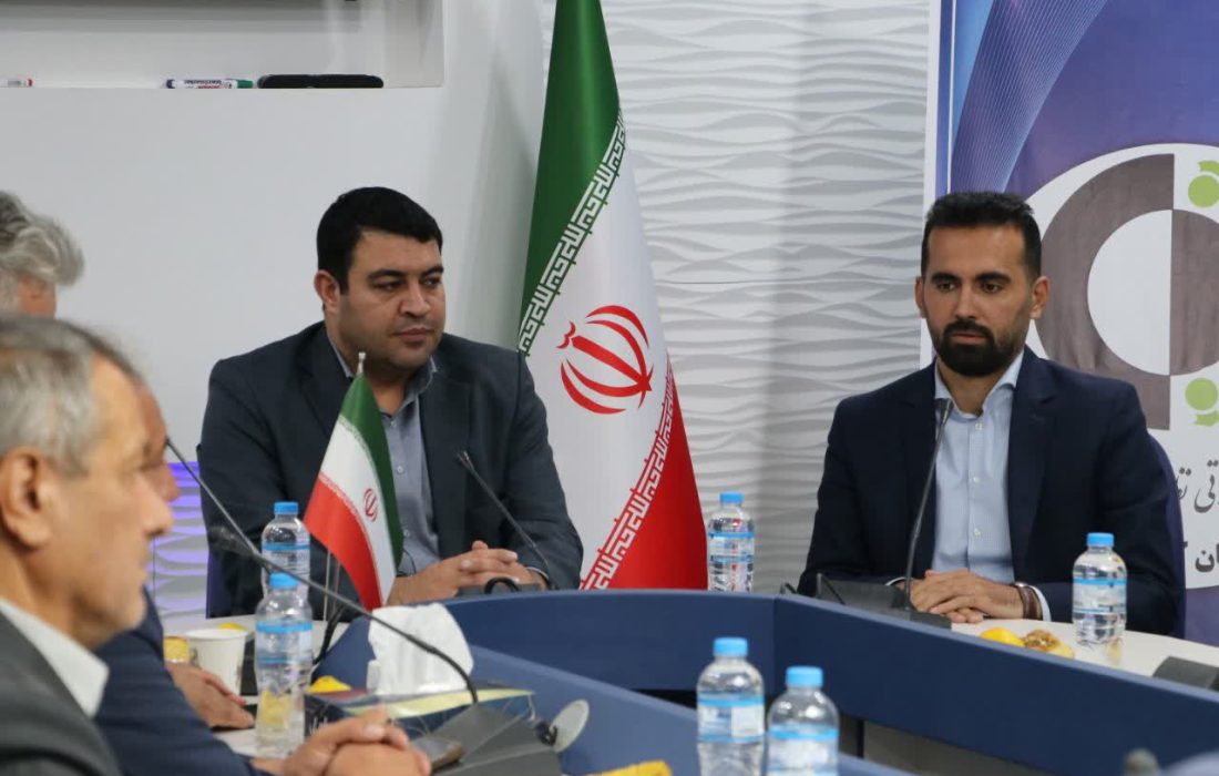 نشست مجمع مشورتی نظام مسائل استان کردستان با حضور دبیرکل مجمع نظام مسائل کشور برگزار شد